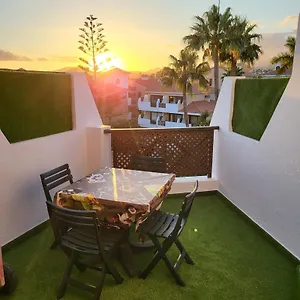 Moderno Y Luminoso Atico Con Vistas Y Piscina San Miguel de Abona
